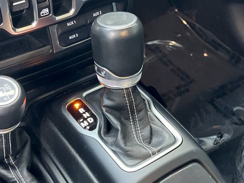 Used 2023 Jeep Wrangler Sahara image 23