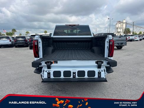 New 2026 GMC Sierra 2500 Denali w/ Denali Reserve Package AWD/4WD image 10