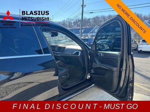 Used 2024 BMW X5 xDrive40i w/ Premium Package image 16