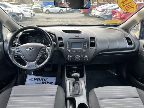 Used 2015 Kia Forte EX w/ UVO Package W/17" Alloys image 11