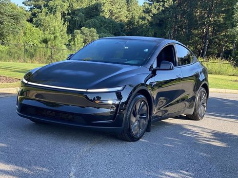 Used 2026 Tesla Model Y Long Range AWD/4WD image 10