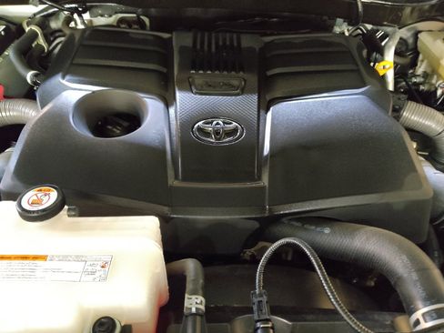 Used 2022 Toyota Tundra SR w/ SR Tow Package image 30