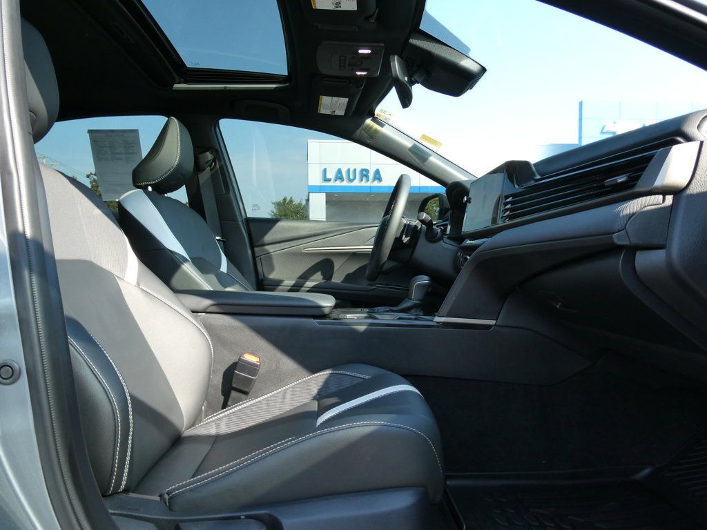 Used 2026 Toyota Camry SE w/ Multimedia Upgrade Package FWD image 15