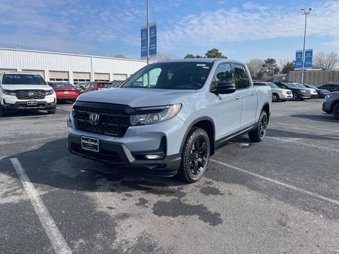 New 2026 Honda Ridgeline Black Edition image 2
