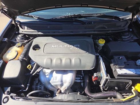 Used 2015 Dodge Dart SXT image 12