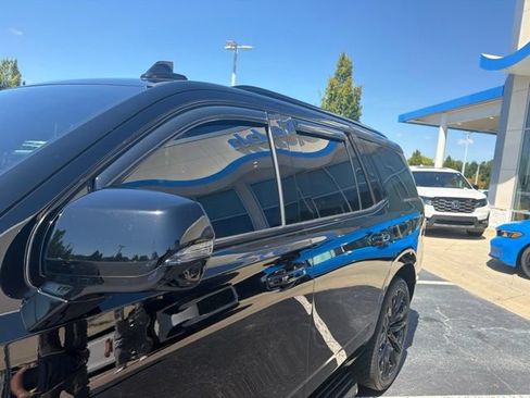 Used 2021 Chevrolet Tahoe RST w/ Luxury Package AWD/4WD image 12