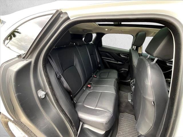 Used 2019 Jaguar F-PACE AWD/4WD image 24