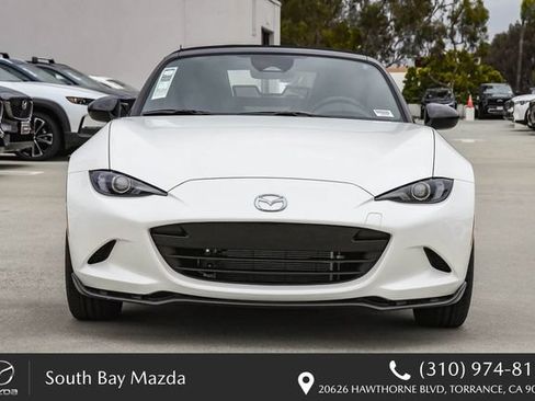 New 2026 MAZDA MX-5 Miata Club w/ Interior Package RWD image 2