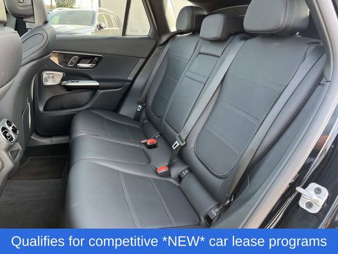 Used 2025 Mercedes-Benz GLC 300 image 17