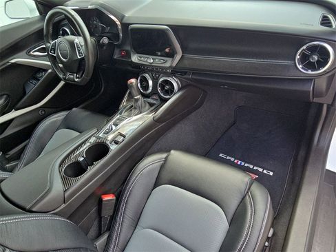 Certified 2020 Chevrolet Camaro SS image 30
