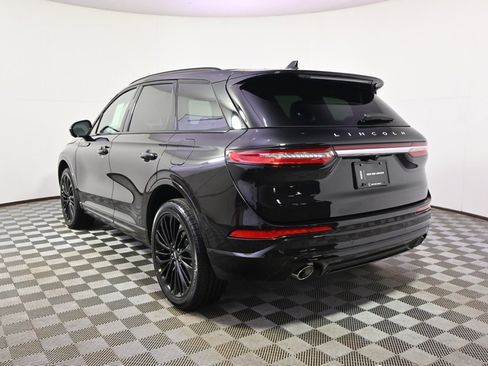 New 2026 Lincoln Corsair Reserve w/ Jet Appearance Package image 4