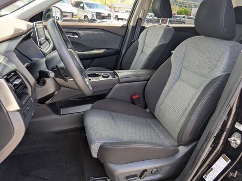 Used 2021 Nissan Rogue SV image 25