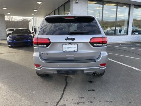 Used 2021 Jeep Grand Cherokee Laredo X image 6