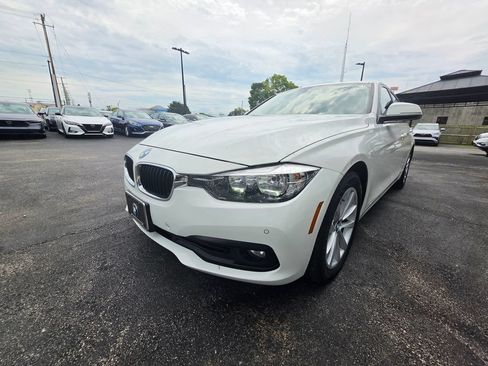 Used 2017 BMW 320i xDrive Sedan AWD/4WD image 36