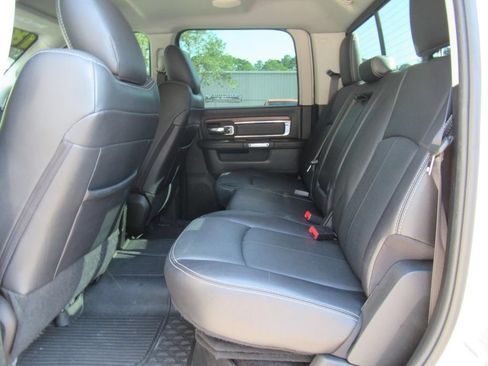 Used 2018 RAM 2500 Laramie w/ Snow Chief Group AWD/4WD image 37