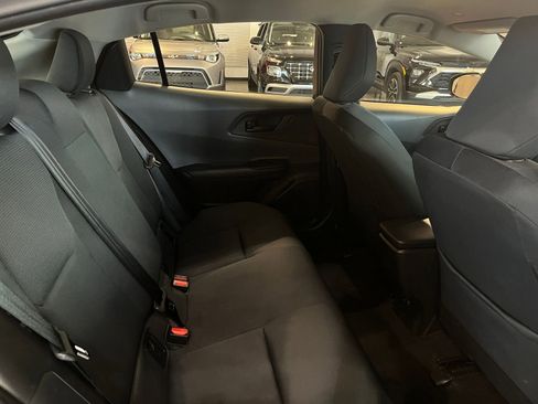 Used 2025 Toyota Prius LE image 37