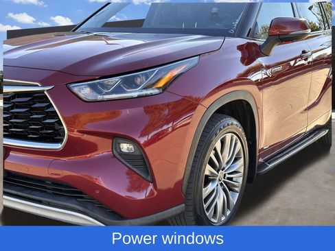 Used 2021 Toyota Highlander Platinum image 9