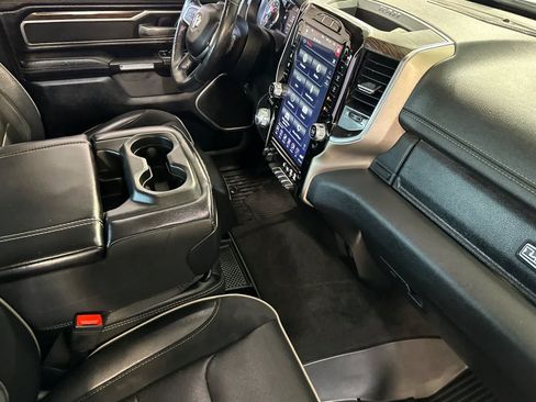 Used 2020 RAM 1500 Laramie RWD image 16