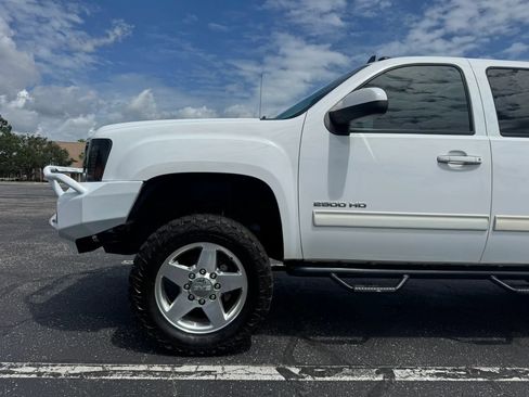 Used 2014 GMC Sierra 2500 SLT w/ SLT Convenience Package AWD/4WD image 10