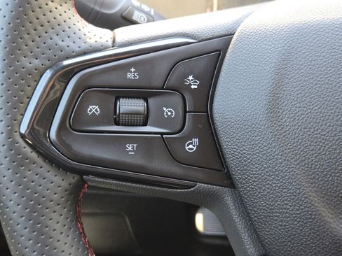 Used 2025 Chevrolet Trax RS w/ Driver Confidence Package image 29