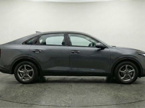 Used 2025 Kia K4 LXS image 11