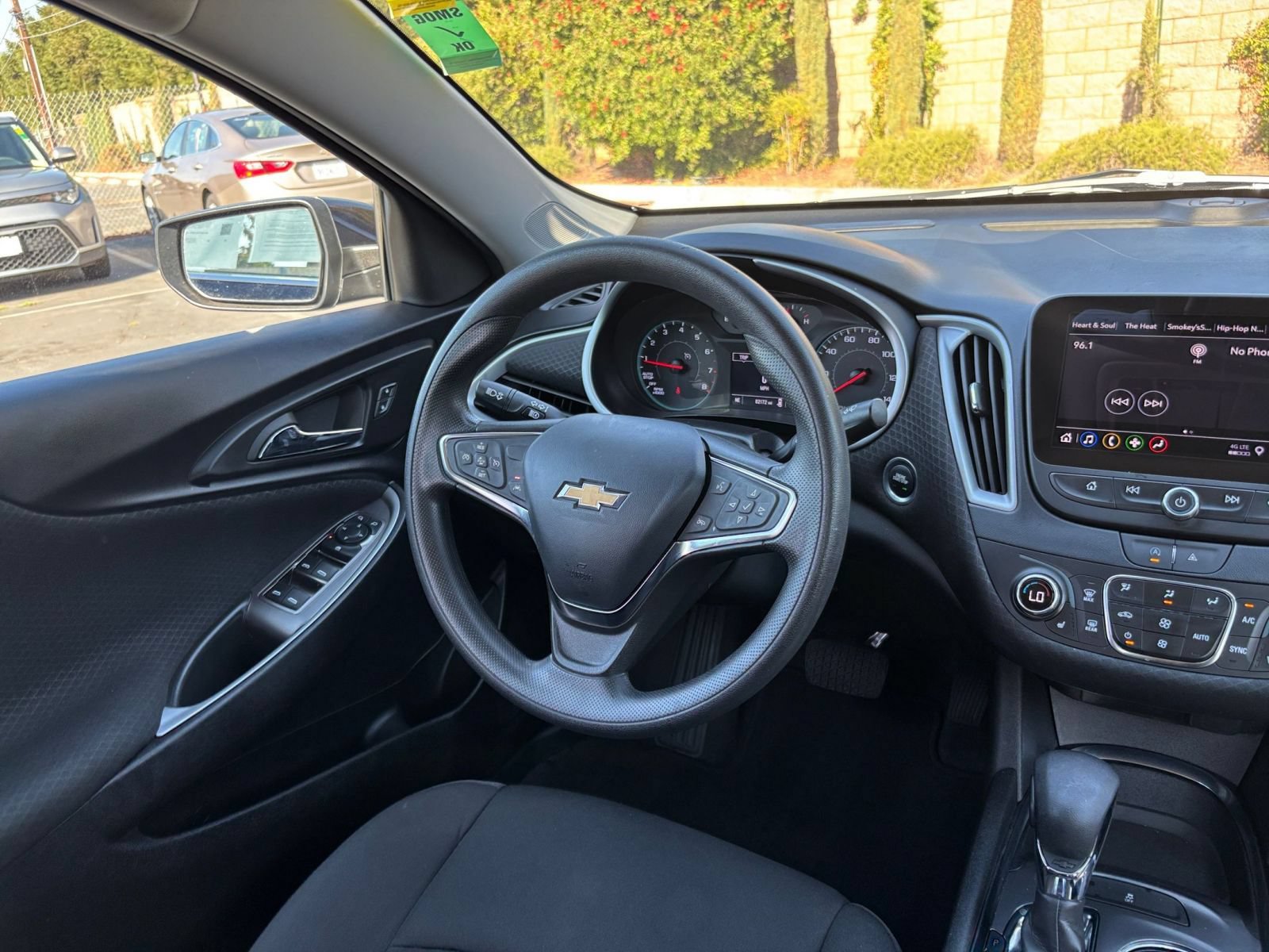 Used 2023 Chevrolet Malibu LT FWD image 35