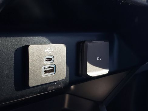 New 2025 Ford F250 XLT image 22