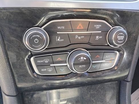 Used 2019 Chrysler 300 Limited w/ Safetytec Plus Group RWD image 23