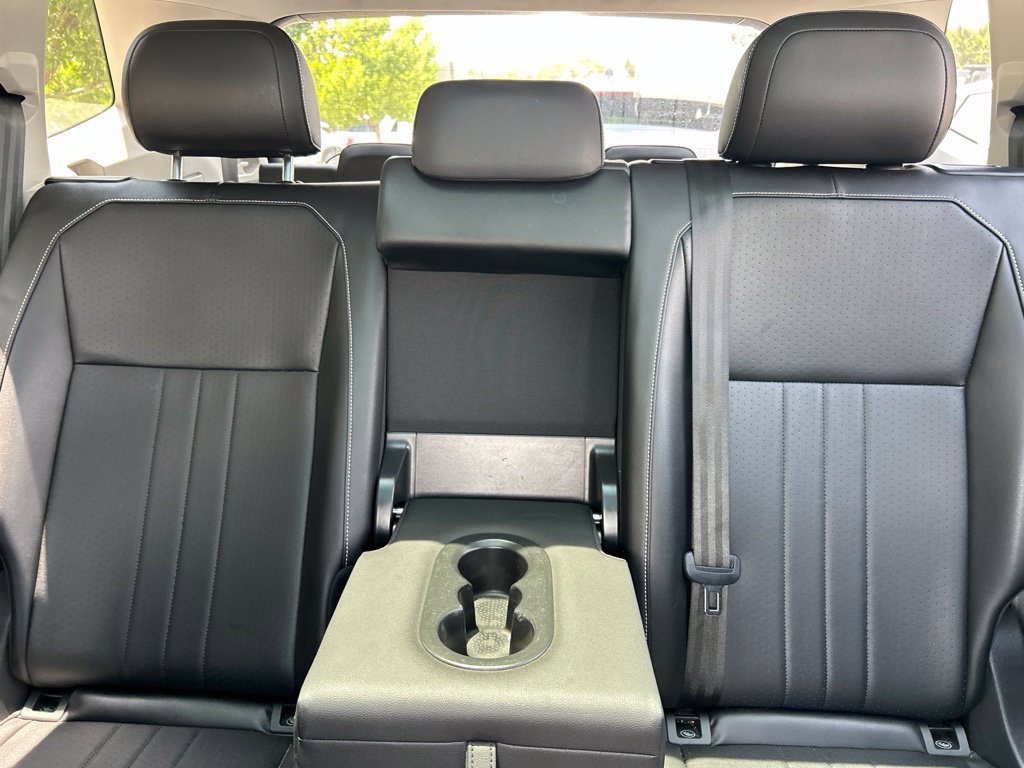 Used 2022 Volkswagen Tiguan SE FWD image 13