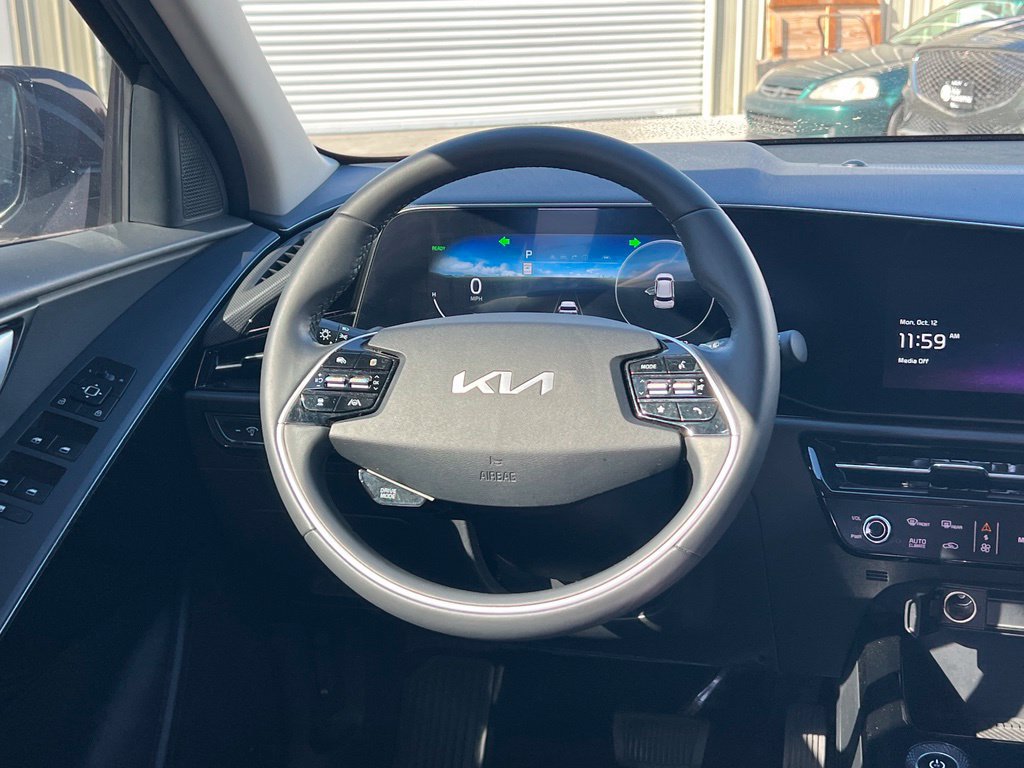 Certified 2023 Kia Niro Wind FWD image 14