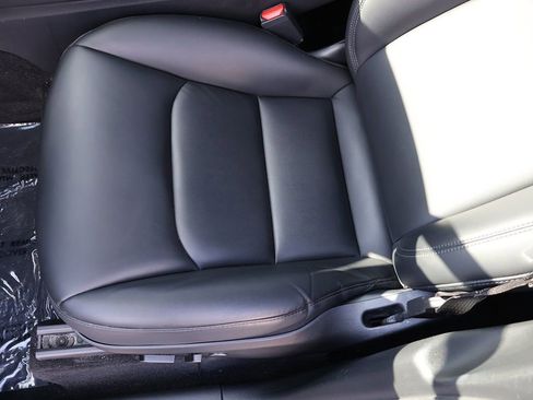 Used 2024 Tesla Model Y Long Range image 30