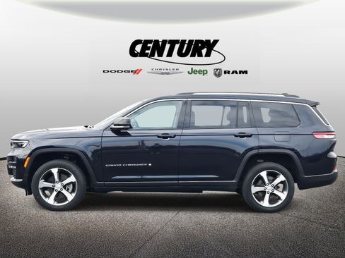 Used 2024 Jeep Grand Cherokee L Limited w/ Luxury Tech Group II image 7