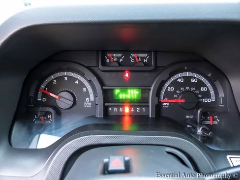 Used 2019 Ford E-350 and Econoline 350 Super Duty image 14