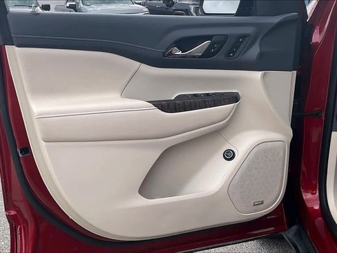 Used 2021 GMC Acadia Denali w/ LPO, Floor Liner Package image 18