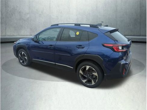 Used 2025 Subaru Crosstrek 2.5i Limited AWD/4WD image 3
