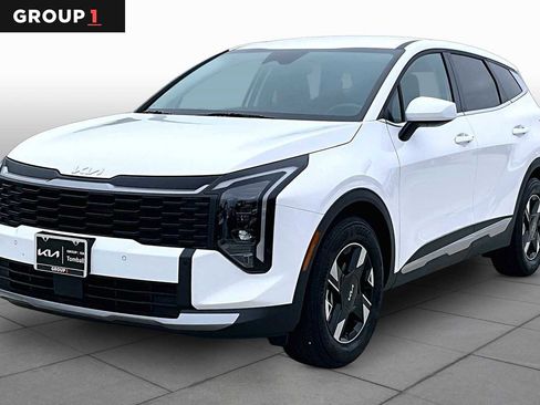 Certified 2026 Kia Sportage LX FWD image 1