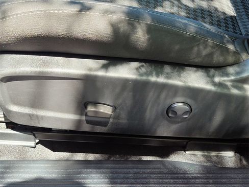 Used 2022 Dodge Challenger GT image 23