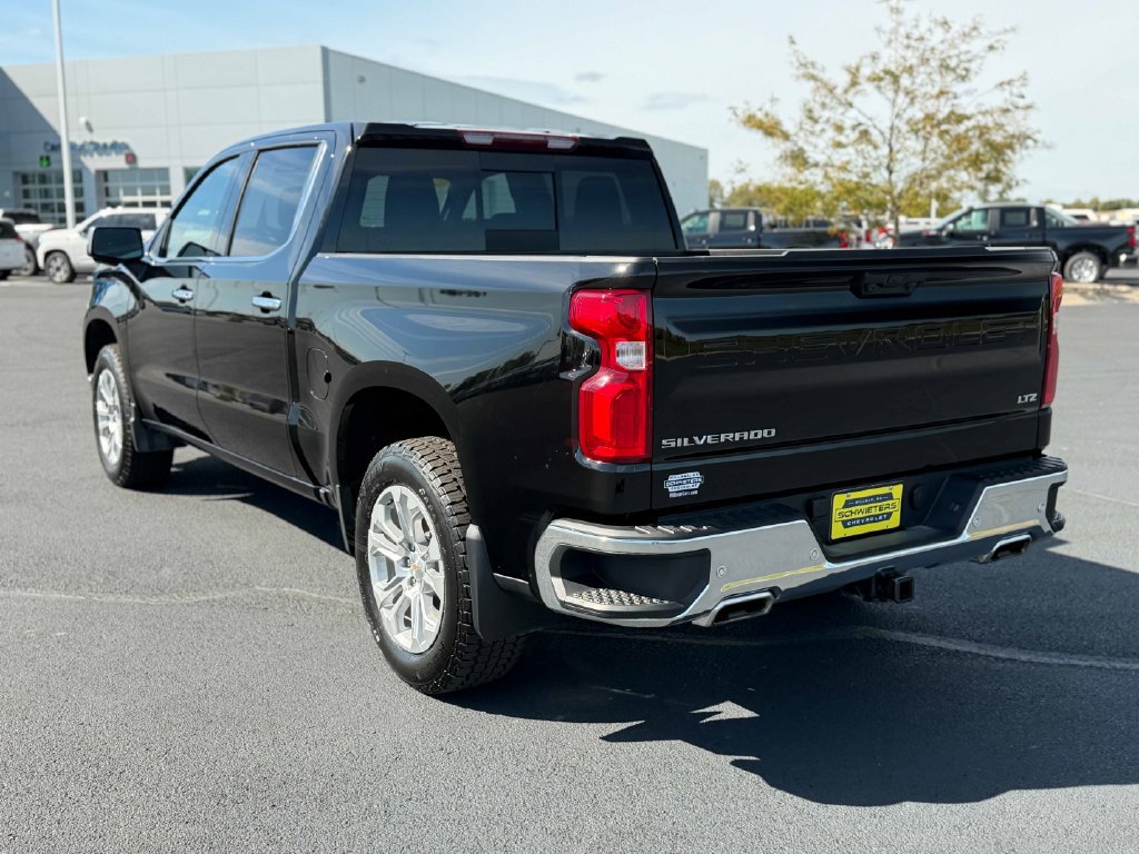 Used 2025 Chevrolet Silverado 1500 LTZ w/ LTZ Premium Package AWD/4WD image 9
