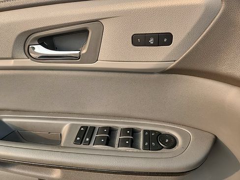 Used 2016 Chevrolet Traverse LTZ AWD/4WD image 31