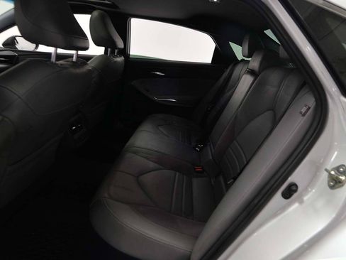 Used 2019 Toyota Avalon XSE w/ All Weather Liner Package FWD image 11