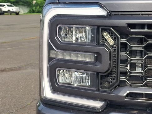 Used 2023 Ford F350 Lariat w/ Lariat Ultimate Package AWD/4WD image 10