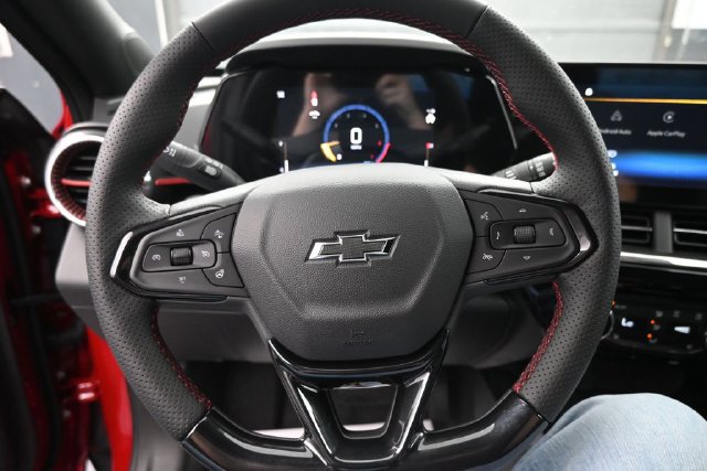 New 2026 Chevrolet Trax RS w/ Driver Confidence Package FWD image 13