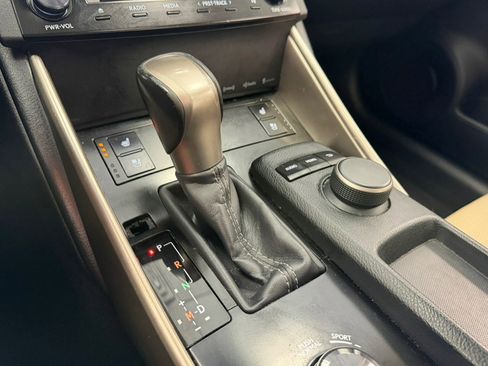 Used 2014 Lexus IS 250 w/ Premium Package image 42