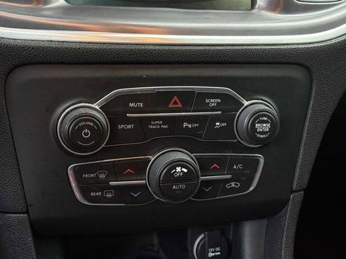 Used 2019 Dodge Charger R/T image 22