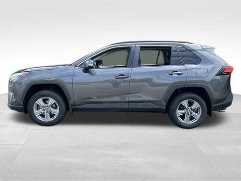 Certified 2022 Toyota RAV4 XLE w/ Convenience Package AWD/4WD image 2