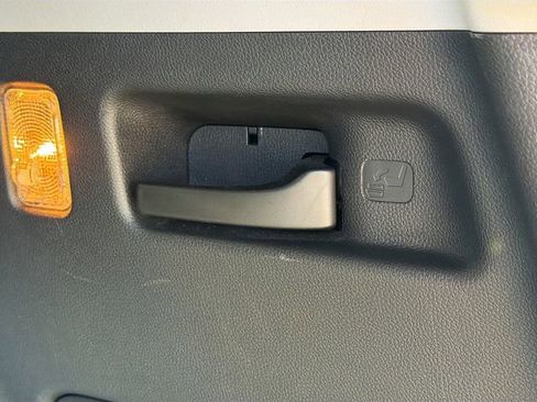 Used 2017 Honda CR-V Touring image 13