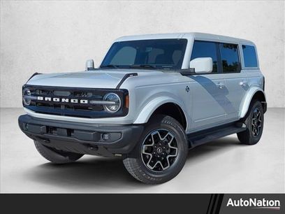 New 2025 Ford Bronco Outer Banks