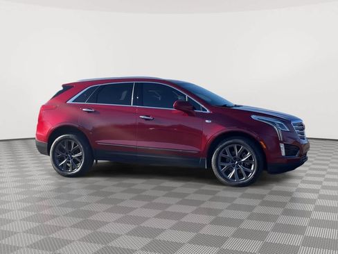 Used 2019 Cadillac XT5 Premium Luxury w/ LPO, Black Ice Package image 9