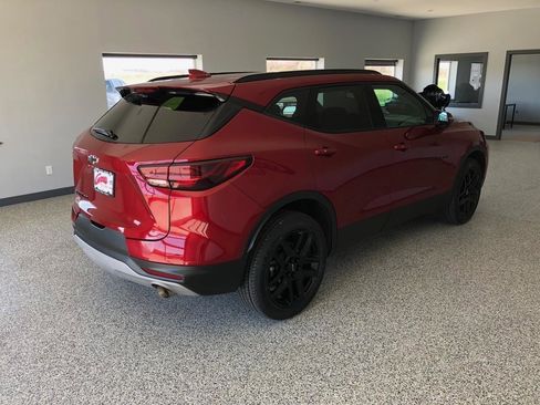 Used 2023 Chevrolet Blazer LT w/ LPO, Black Grille Bar Package image 4