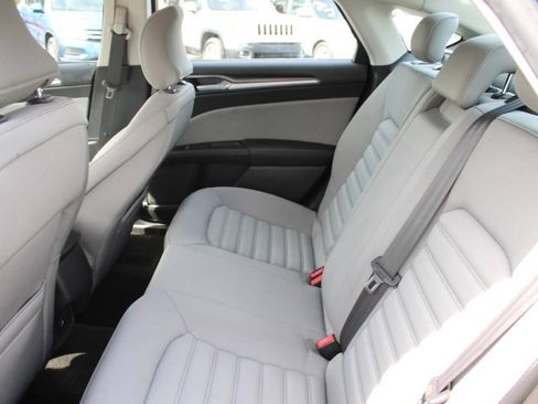 Used 2015 Ford Fusion S FWD image 17